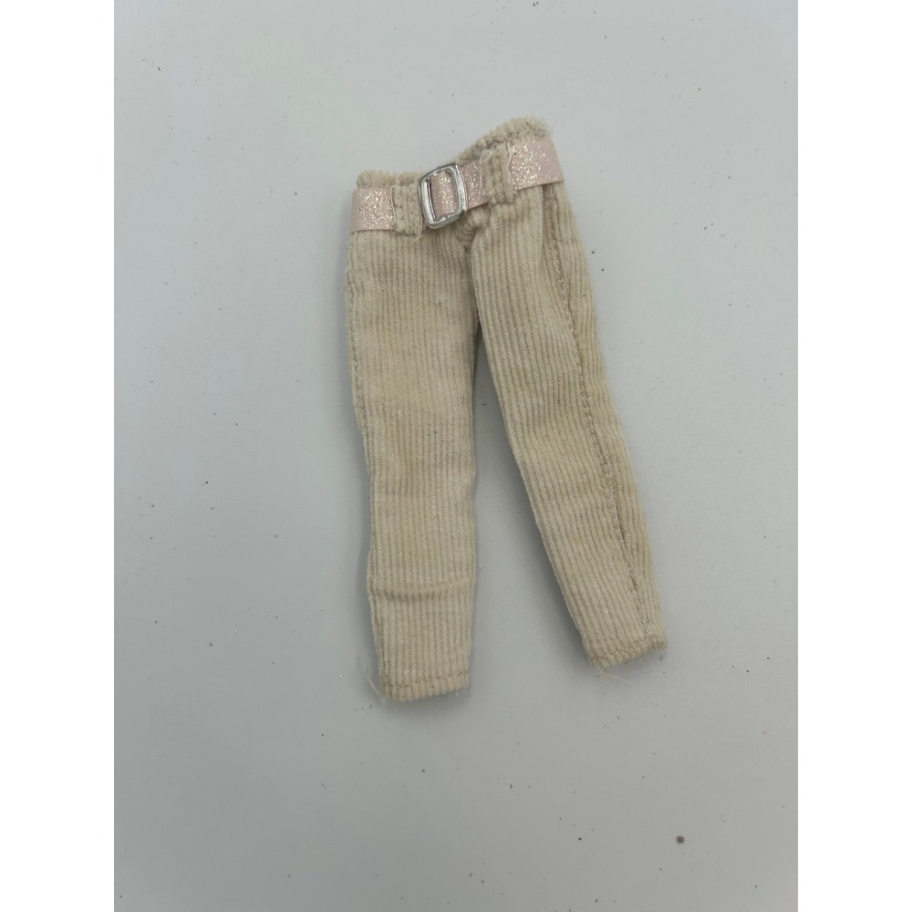 Bratz Wintertime Wonderland Dana capris pants with belt